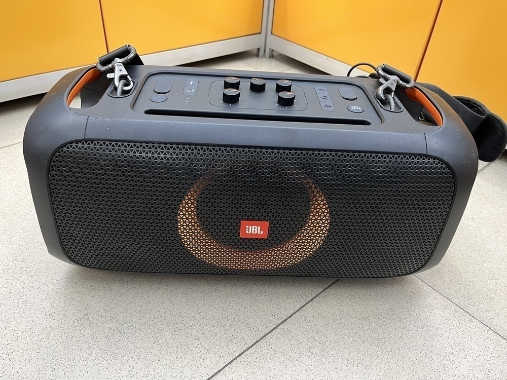 Портативная акустика JBL Partybox on the go