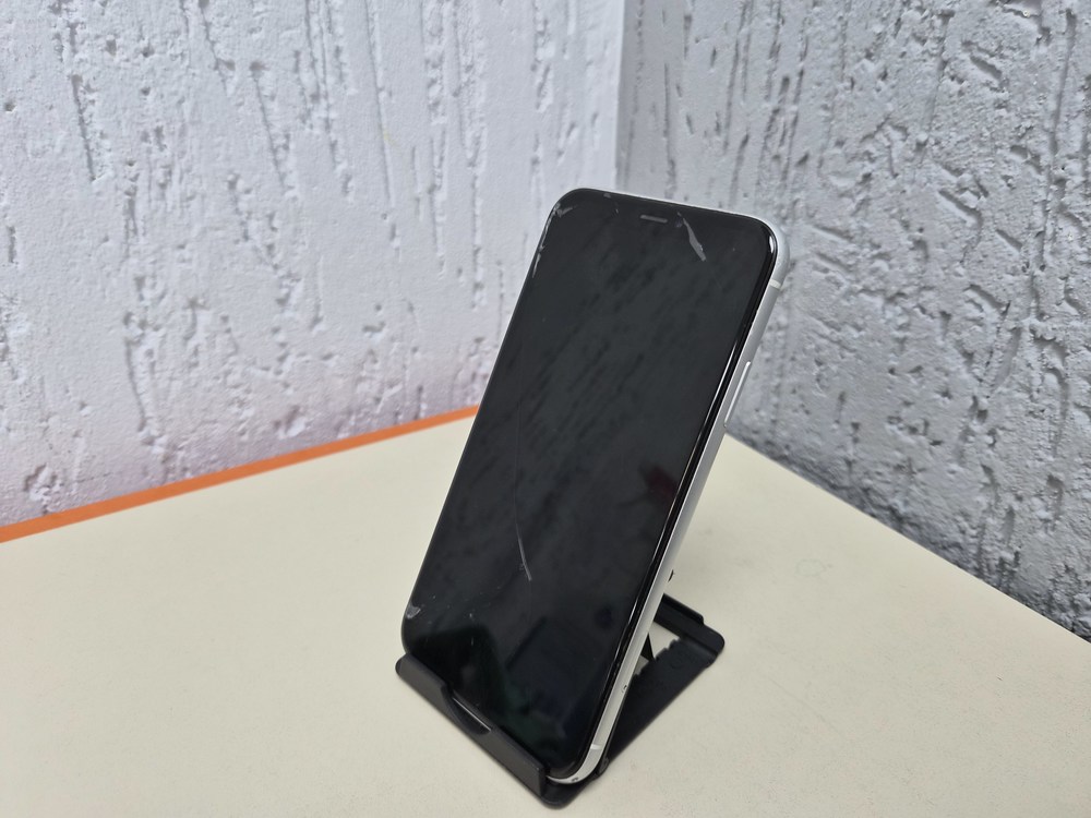 Смартфон Apple iPhone Xr 128Gb