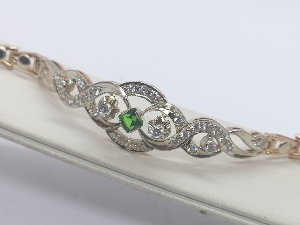 Б585 БРАСЛЕТ С КАМНЯМИ (Au 585)