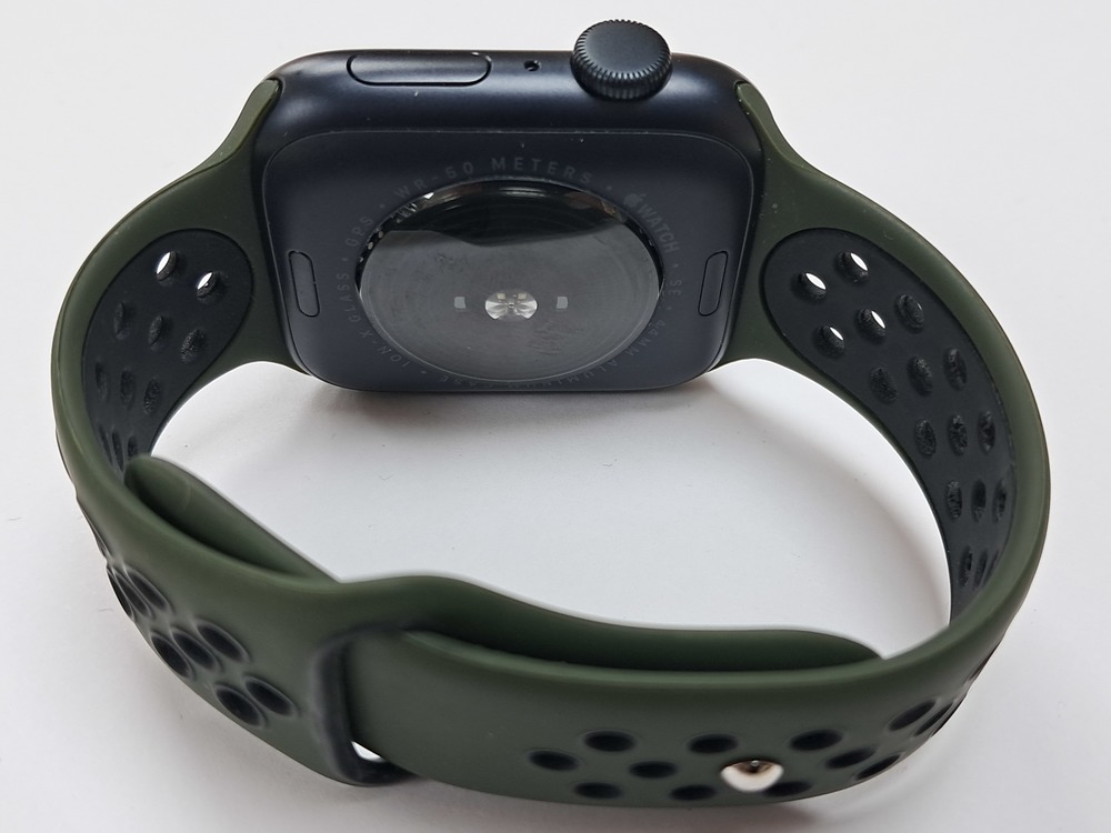 Смарт-часы Apple Watch SE 2022 44mm