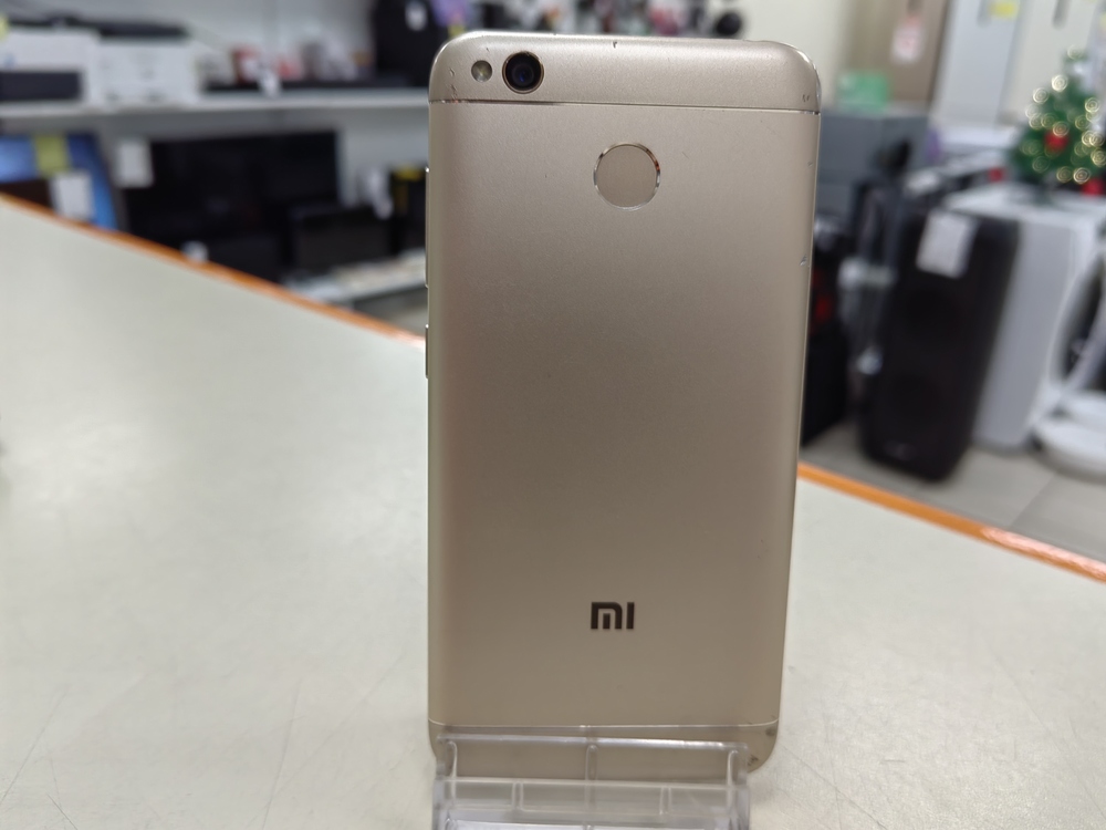 Смартфон Xiaomi Redmi 4X 2/16