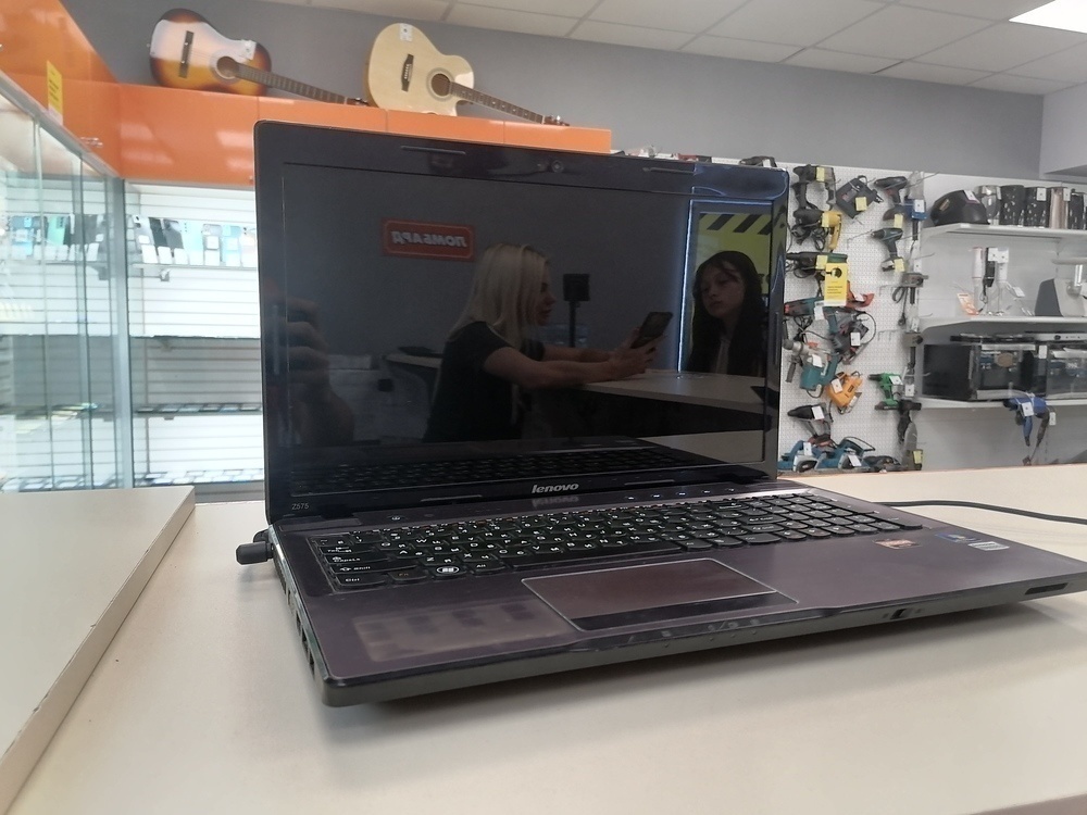 Ноутбук Lenovo Ideapad z575; A6-3400M, Radeon Graphics, 8 Гб, Нет, 500 Гб