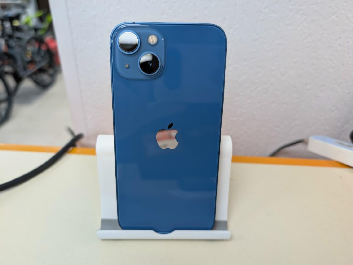 Смартфон Apple iPhone 13 128Gb