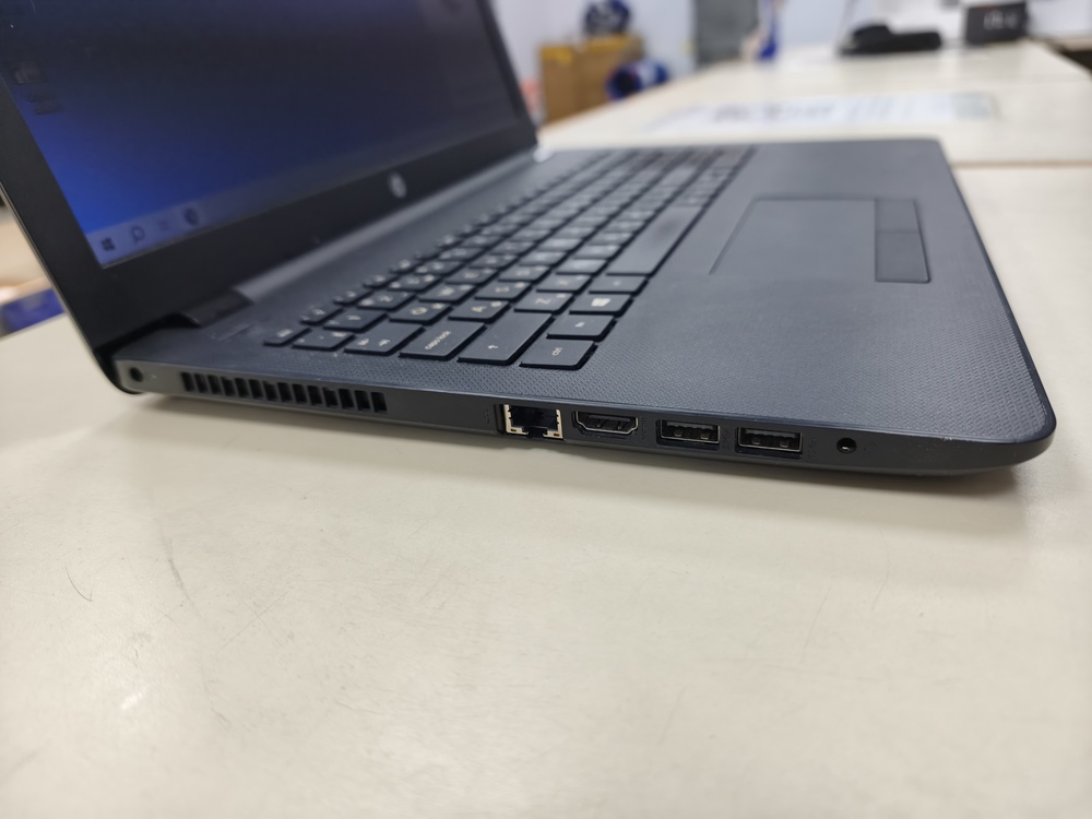 Ноутбук HP 15-RB012UR; E2-9000e, AMD Radeon (TM) Graphics, 4 Гб, Нет, 500 Гб