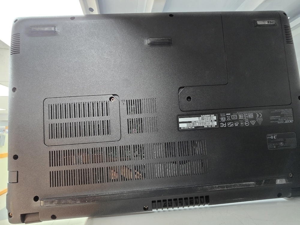 Ноутбук Acer; A9-9420e, Radeon 520, 6 Гб, 120 Гб, Нет