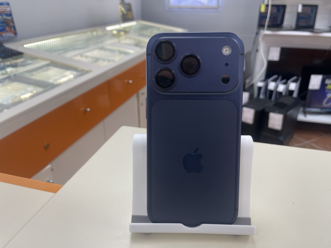 Смартфон Apple Iphone 17 Pro 256Gb