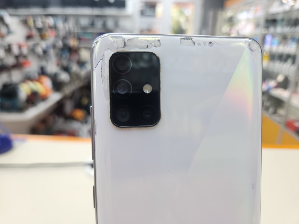 Смартфон Samsung Galaxy A51 6/128