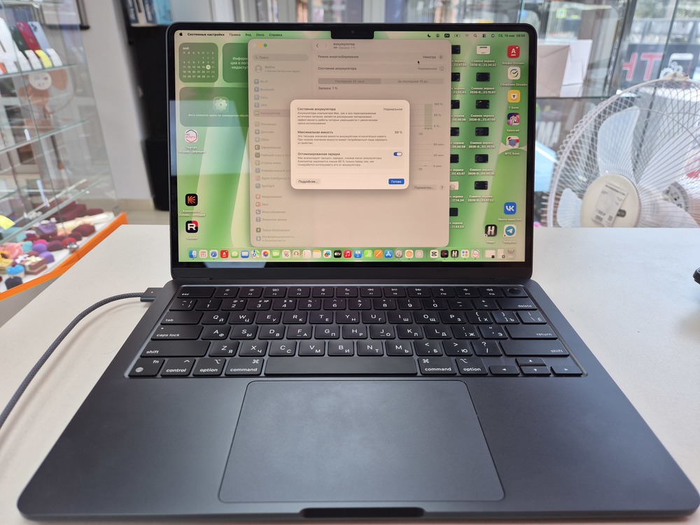 Ноутбук Apple MacBookAir 13 дюймов M2 A2681 (2022)