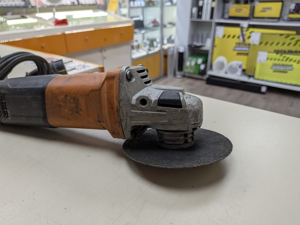 Угловая шлифмашина AEG WS 10-125