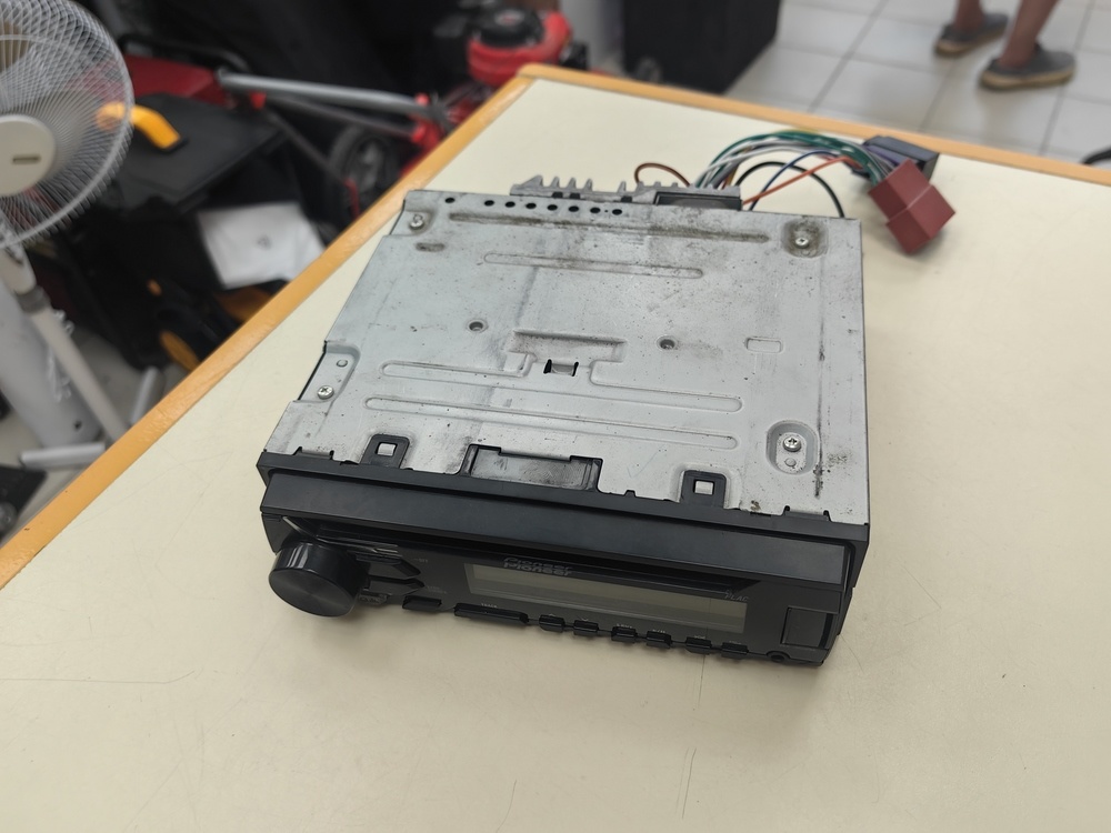 Автомагнитола Pioneer DEH-1900UBG