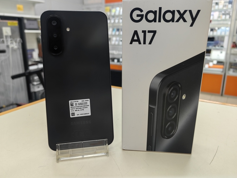 Смартфон Samsung Galaxy A17 8/256