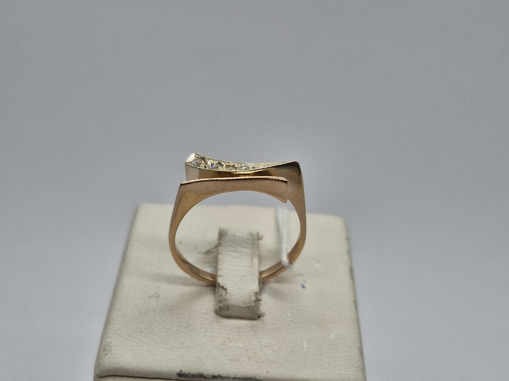 КОЛЬЦО С КАМНЯМИ (Au 585)