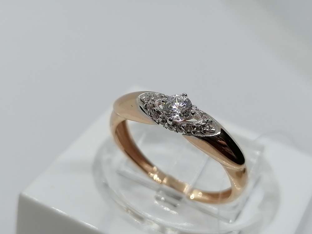 КОЛЬЦО С КАМНЯМИ (Au 585)