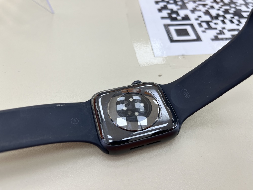 Смарт-часы Apple Watch Series 6 44 мм