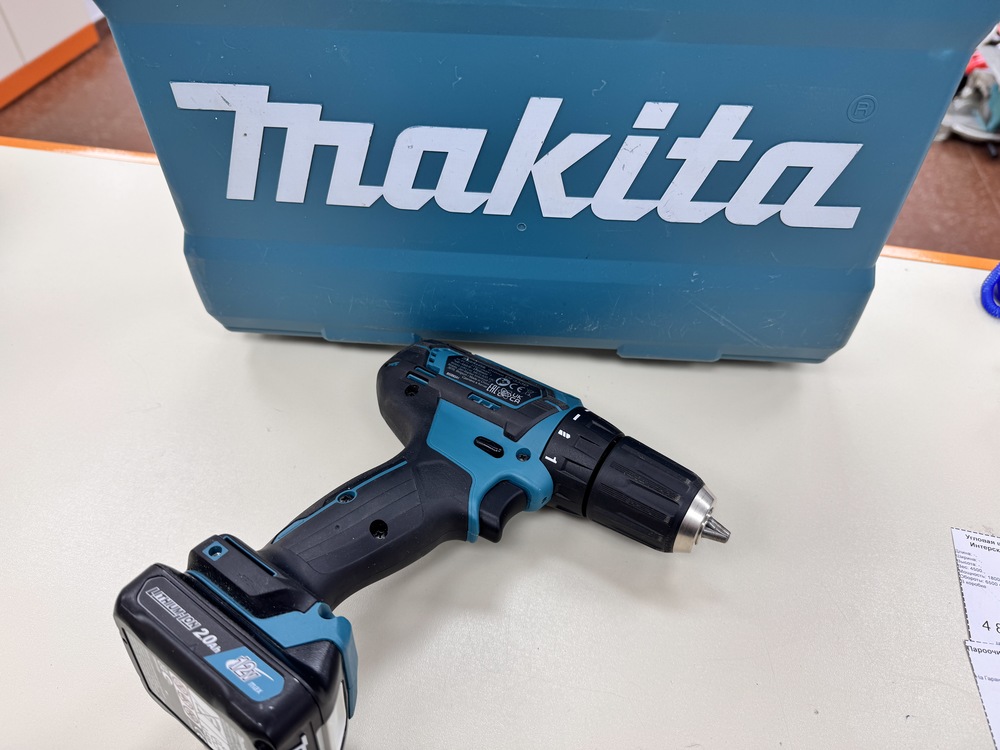 Гайковерт Makita DF330DWE