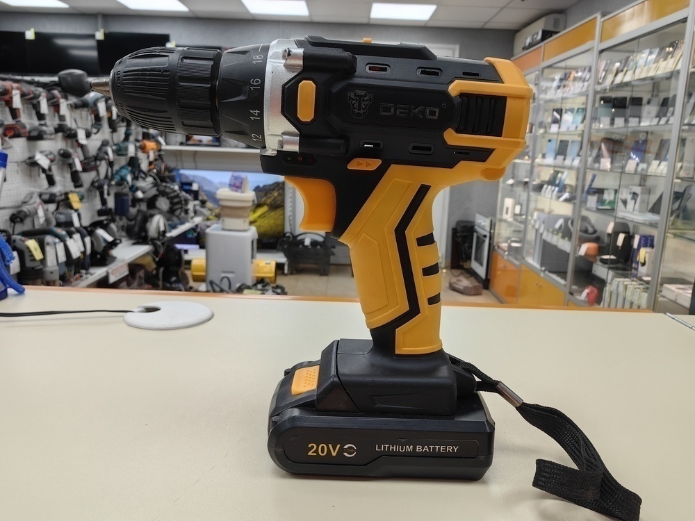Шуруповерт Deko DKCD20FU-Li