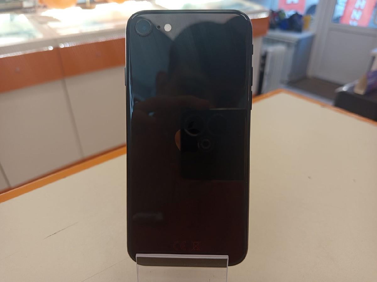 Смартфон Apple iPhone SE 2020 128Gb