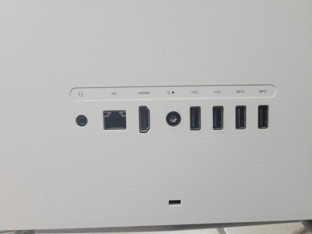 Моноблок HP TPC-Q069-24; Ryzen 3 3250U, Radeon Vega 3, 8 Гб, 256 Гб, Нет