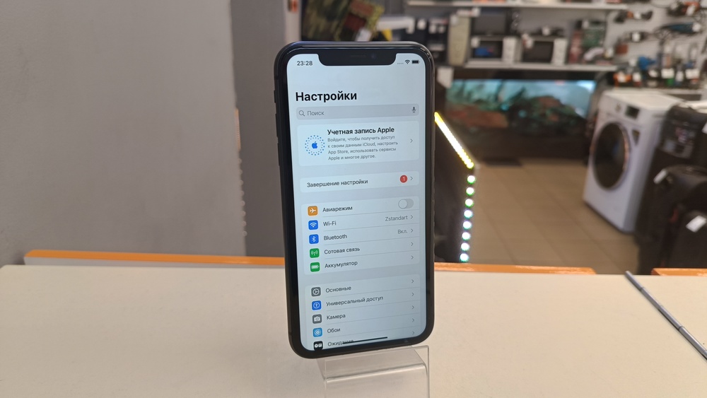 Смартфон Apple iPhone 11 64Gb