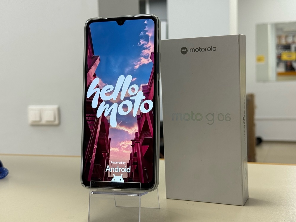 Смартфон Motorola Moto G06 4/64