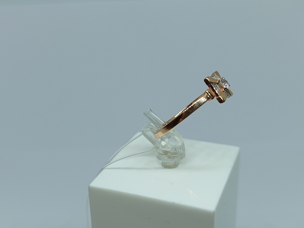 КОЛЬЦО С КАМНЯМИ (Au 585) КОЛЬЦО С КАМНЯМИ (Au 585)