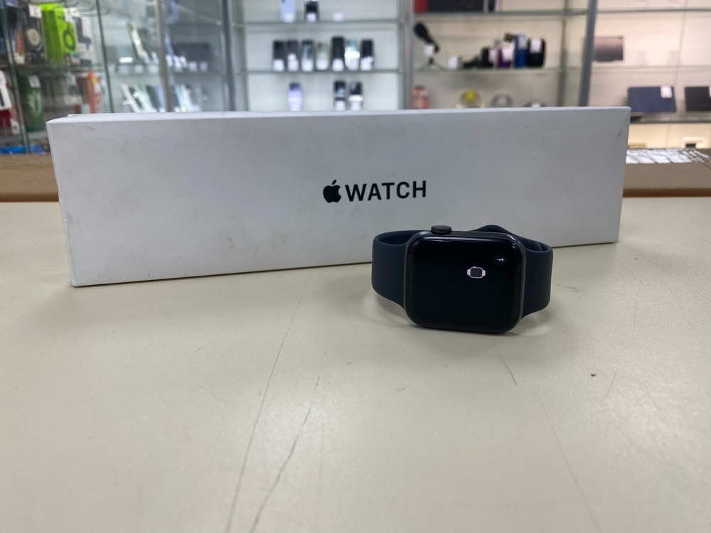 Смарт-часы Apple Watch SE 2020 44mm