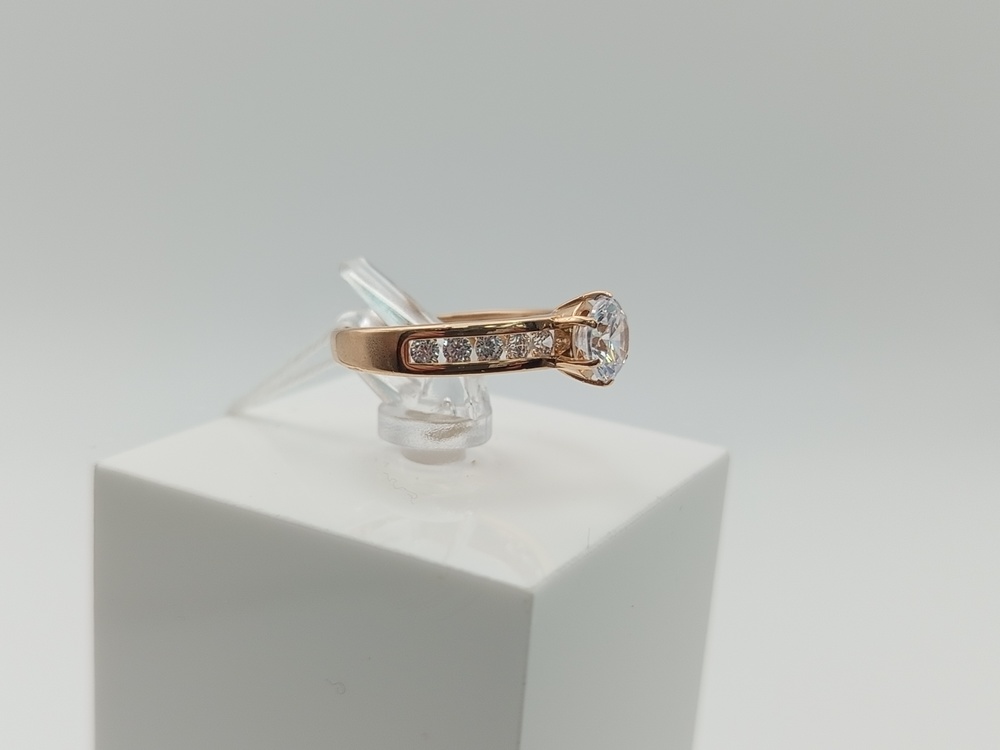 КОЛКМИ585 КОЛЬЦО С КАМНЯМИ (Au 585)