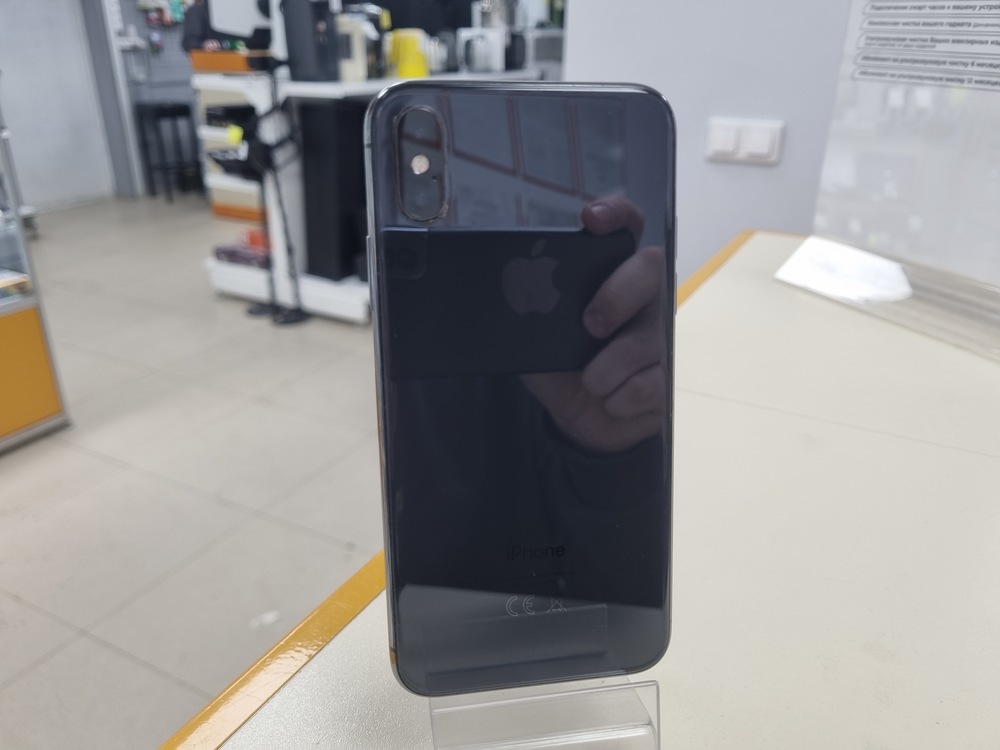 Смартфон Apple iPhone X 64Gb