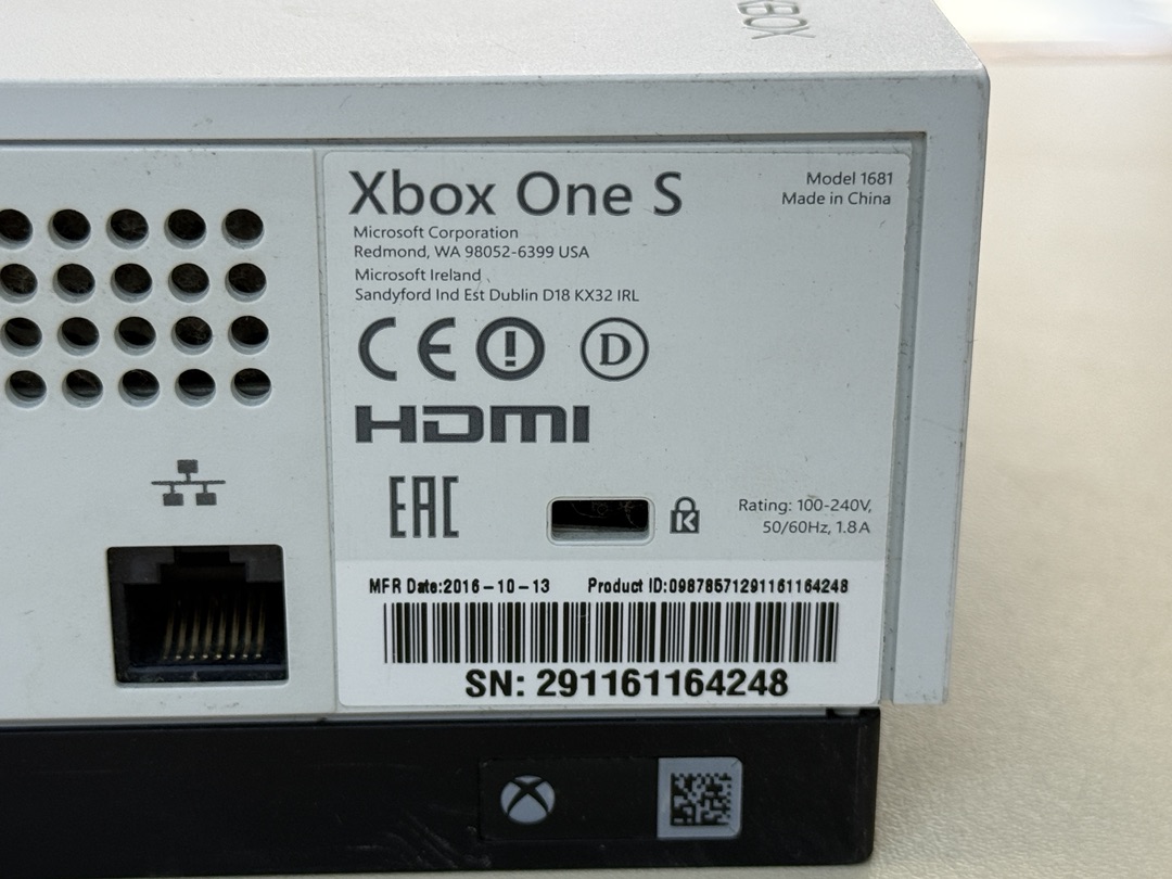Игровая приставка Xbox One S 1TB
