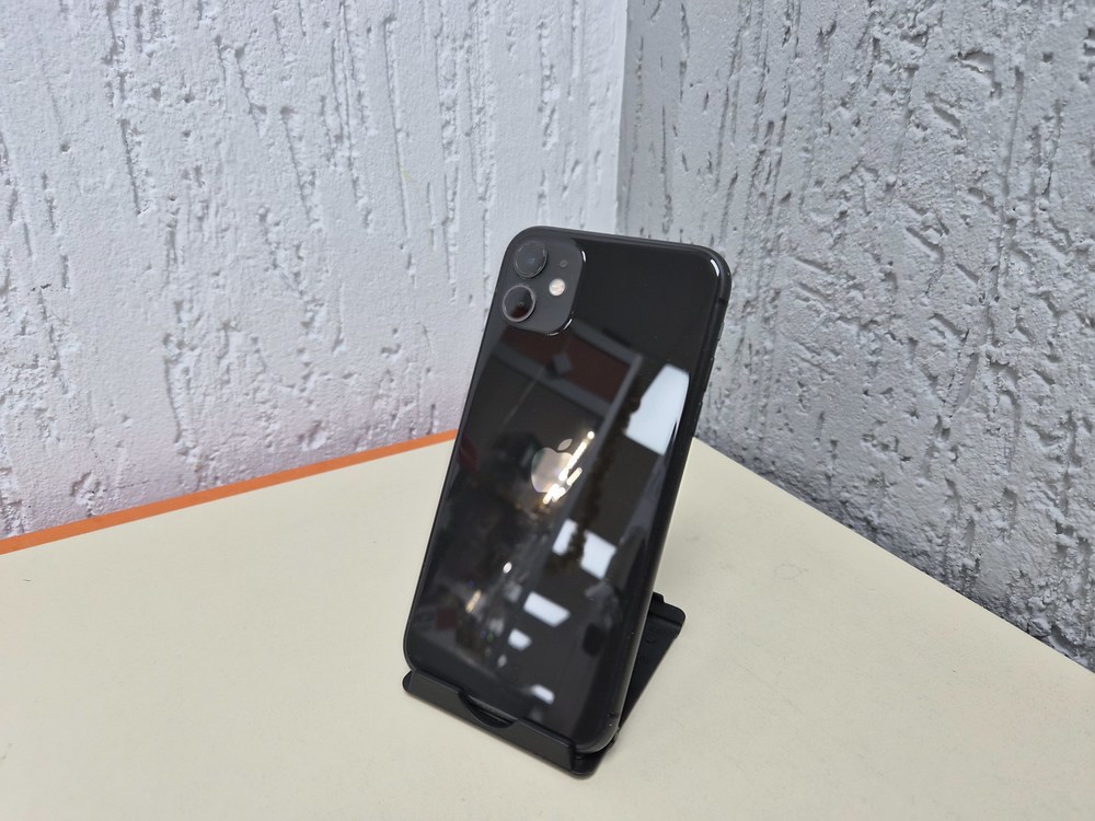 Смартфон Apple iPhone 11 128Gb