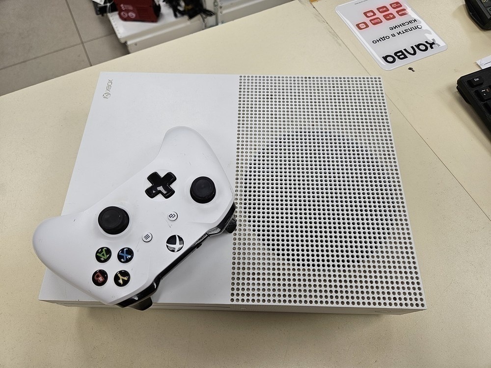 Игровая приставка Xbox One S 1TB