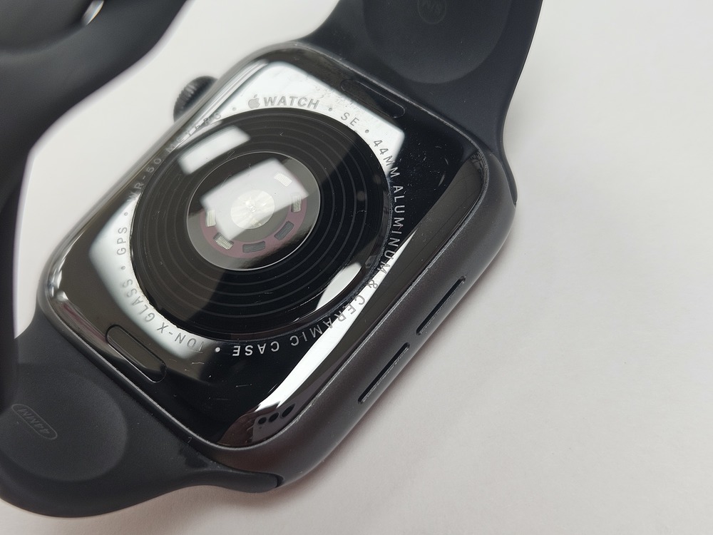 Смарт-часы Apple Watch SE 2020 44mm