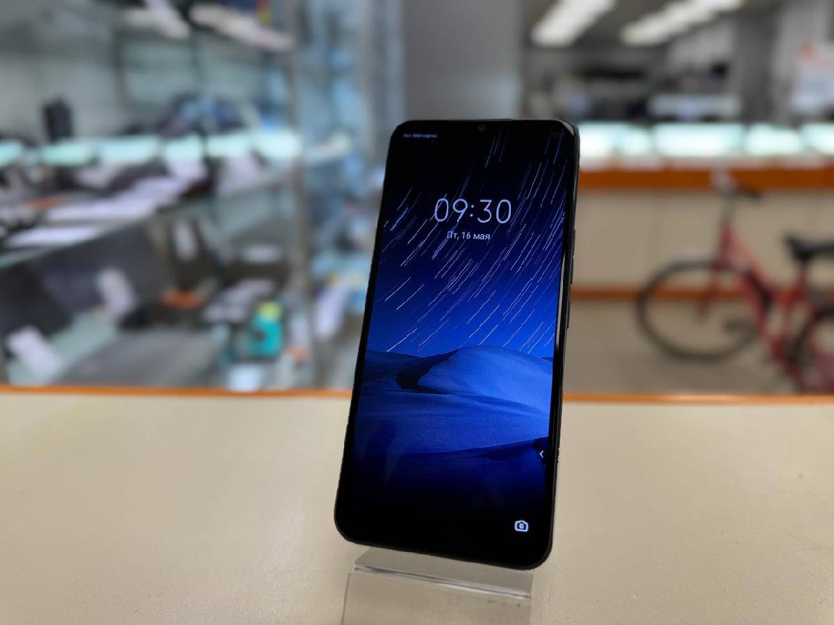 Смартфон Tecno Spark 8C 4/64