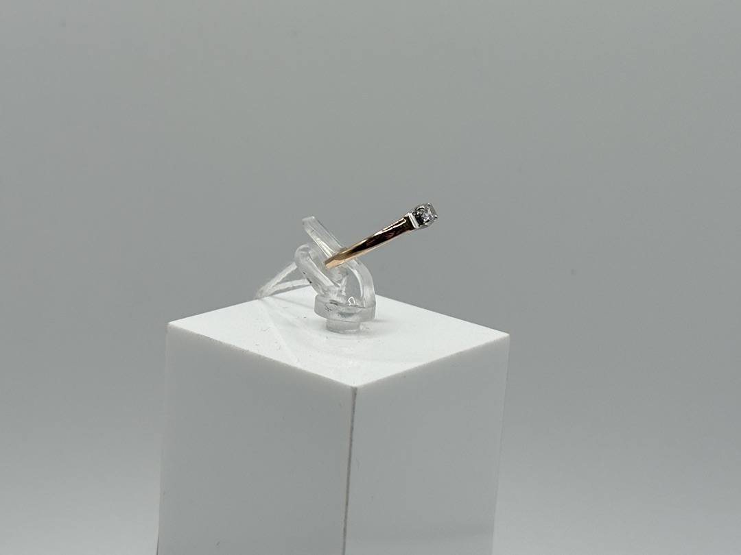 КОЛКМ585 КОЛЬЦО С КАМНЕМ (Au 585)