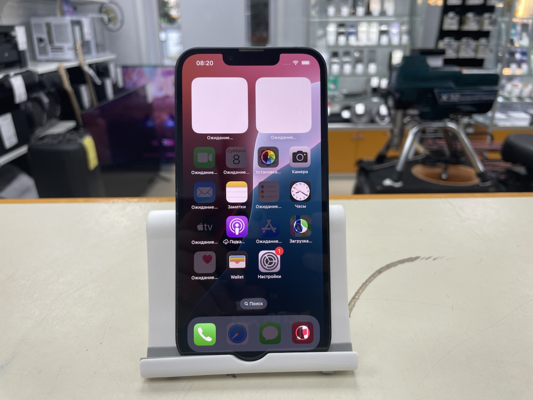 Смартфон Apple iPhone 13 128Gb