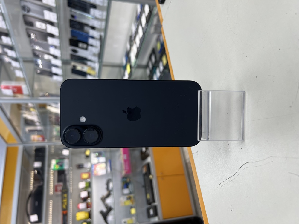 Смартфон Apple Iphone 16 256Gb