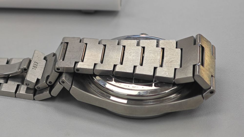 Часы наручные TISSOT T137.407.11.041.00