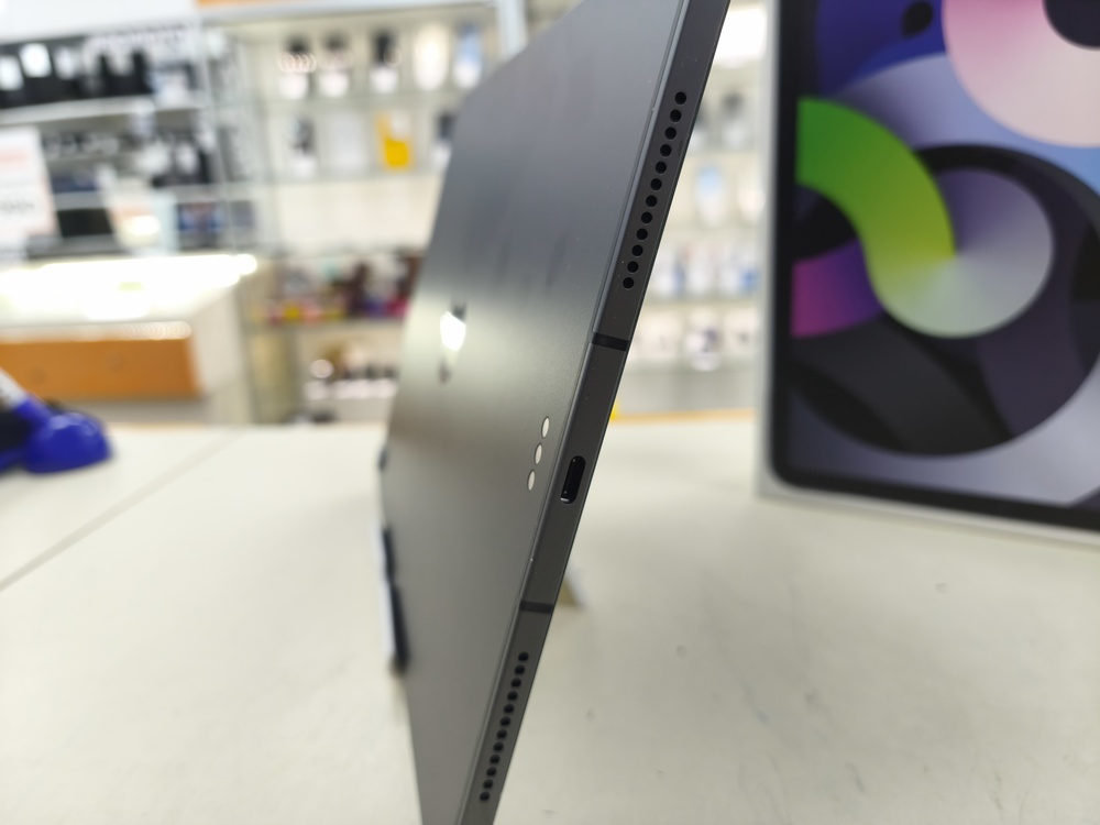 Планшет Apple iPad Air 4 64ГБ (2020 A2324/A2325/A2072 (Wi-Fi + Cellular)