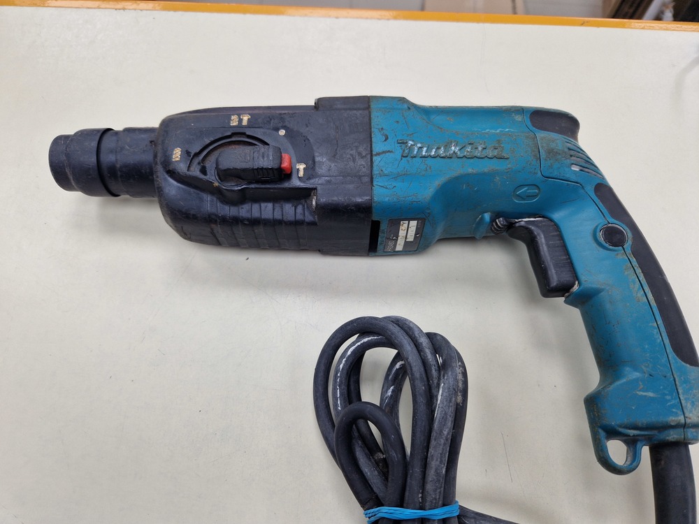 Перфоратор Makita HR-2450