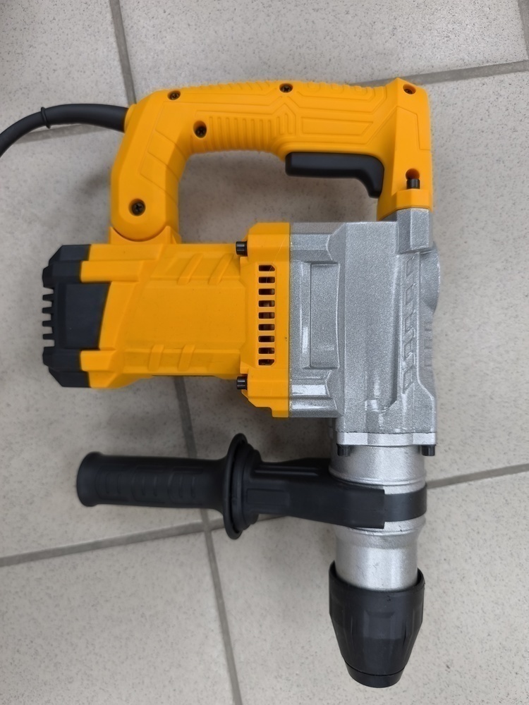 Перфоратор Deko DKH1200H
