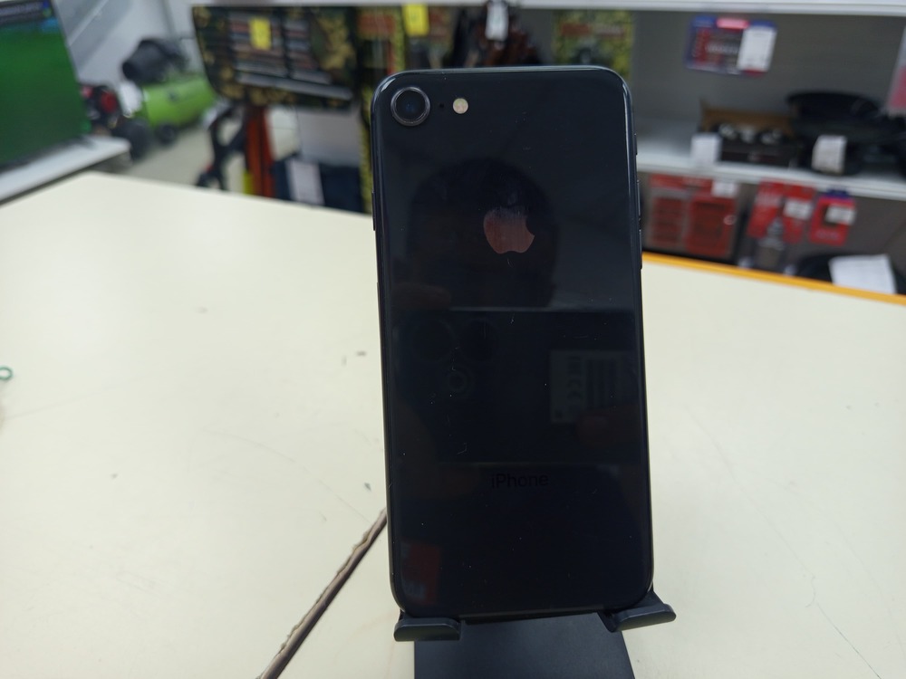 Смартфон Apple iPhone 8 64Gb
