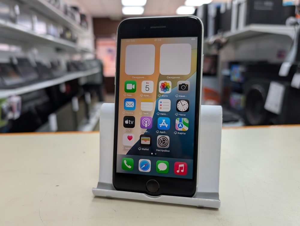 Смартфон Apple iPhone SE 2020 64Gb