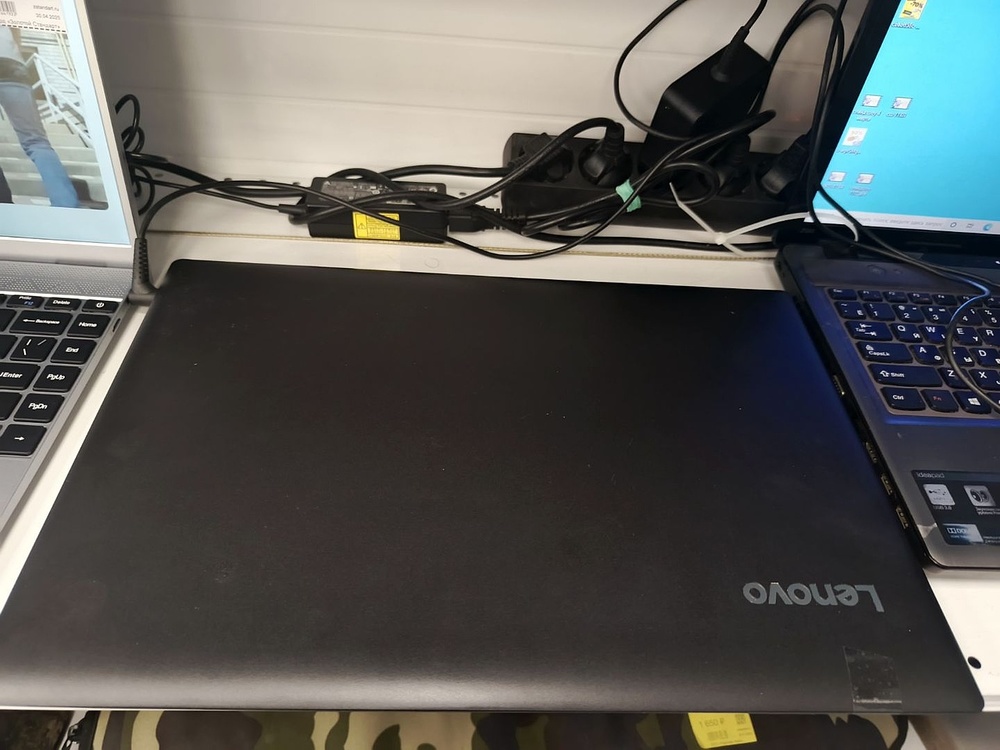 Ноутбук Lenovo IdeaPad 320-15IAP; Pentium N4200, Radeon 530, 4 Гб, Нет, 500 Гб