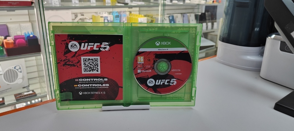 Игра XBOX UFC 5