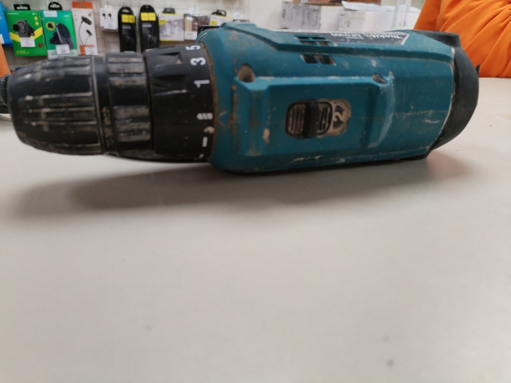 Шуруповерт Makita DF0300