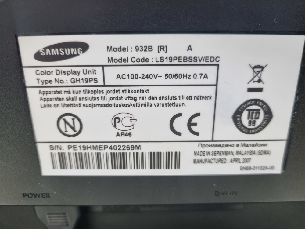 Монитор Samsung 932B