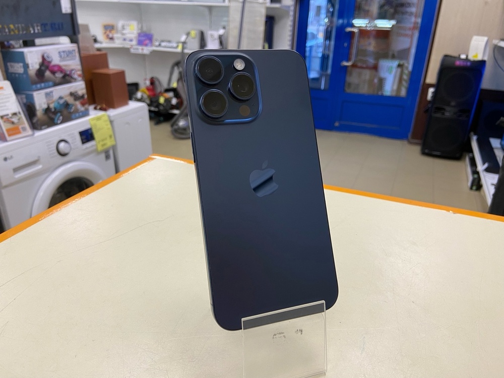 Смартфон Apple iPhone 15 Pro Max 256Gb