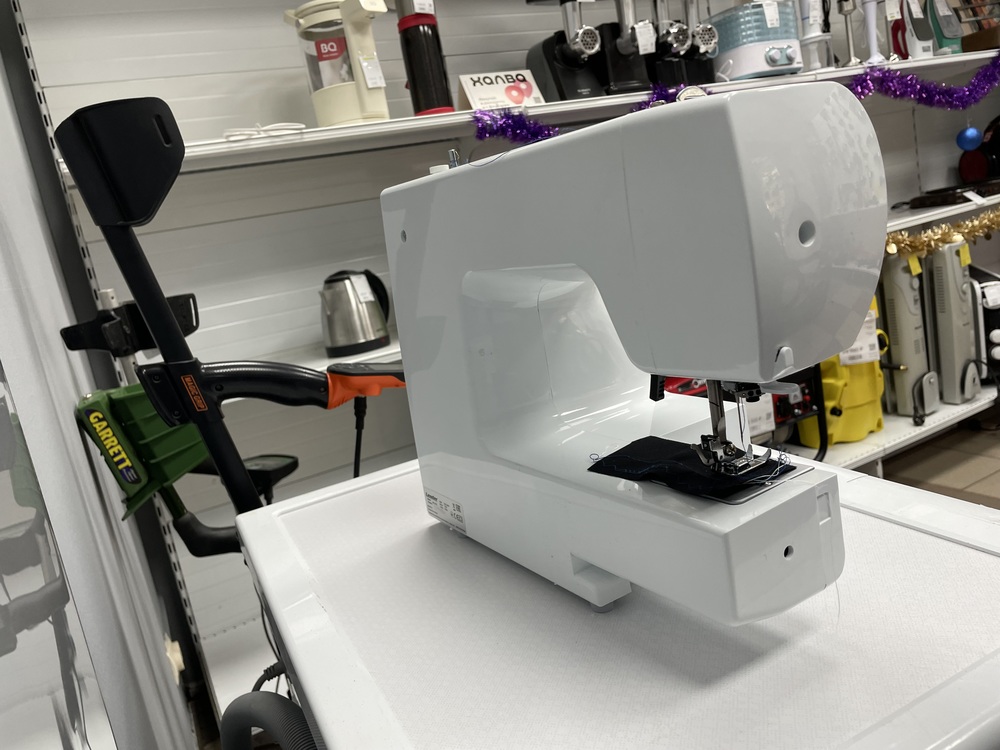 Швейная машина Leader VS 375