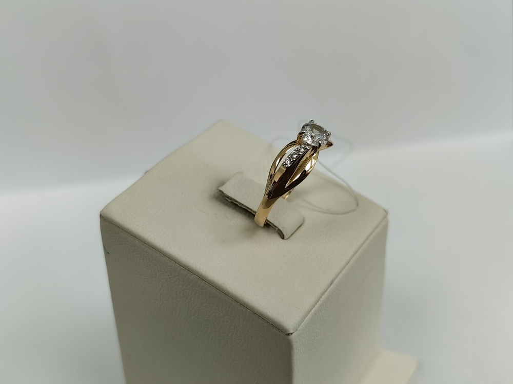 КОЛЬЦО С КАМНЯМИ (Au 585)