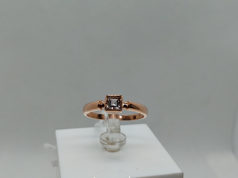 КОЛКМ585 КОЛЬЦО С КАМНЕМ (Au 585)